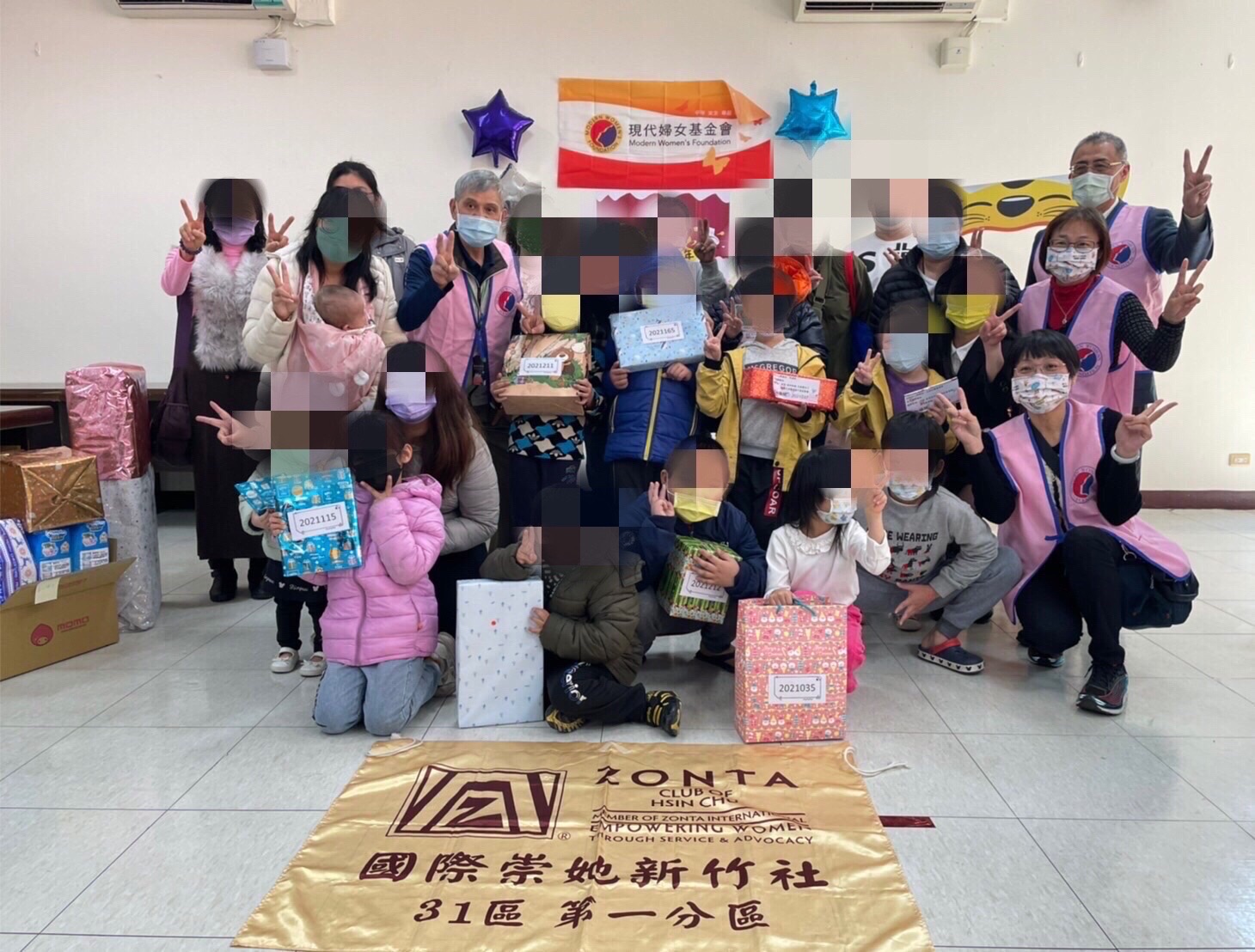 崇她新竹社寒冬送暖 關懷受暴家庭