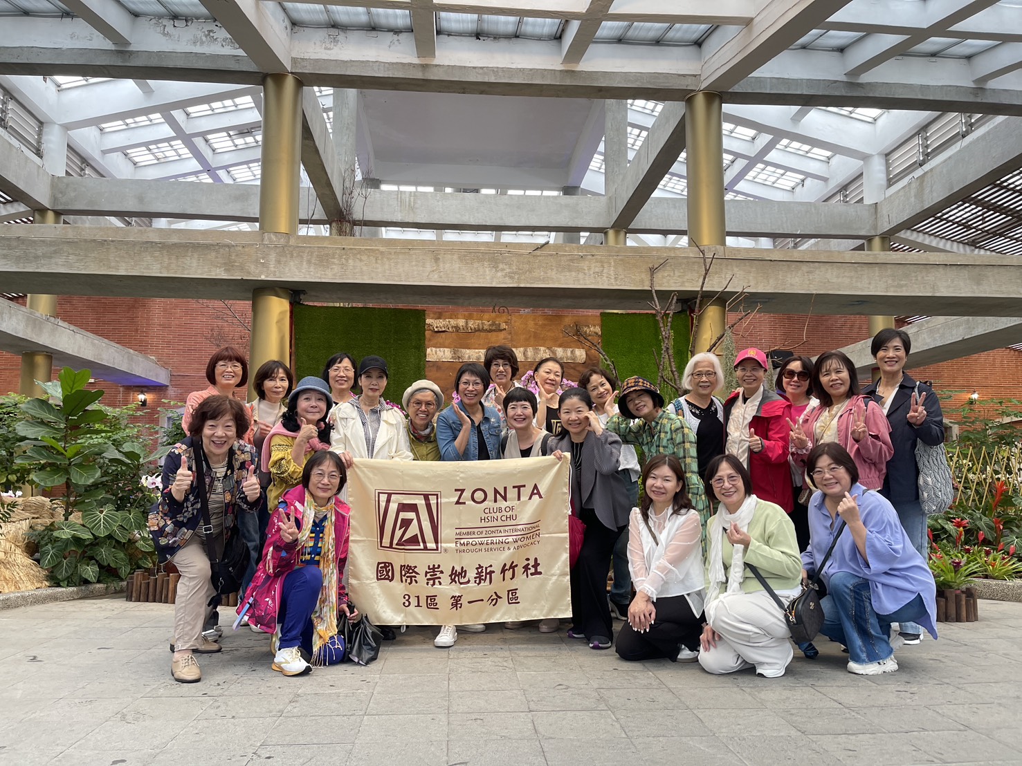 新竹社聯袂台北欣社歡喜舉辦《女人要有女朋友》兩社聯誼暨例會