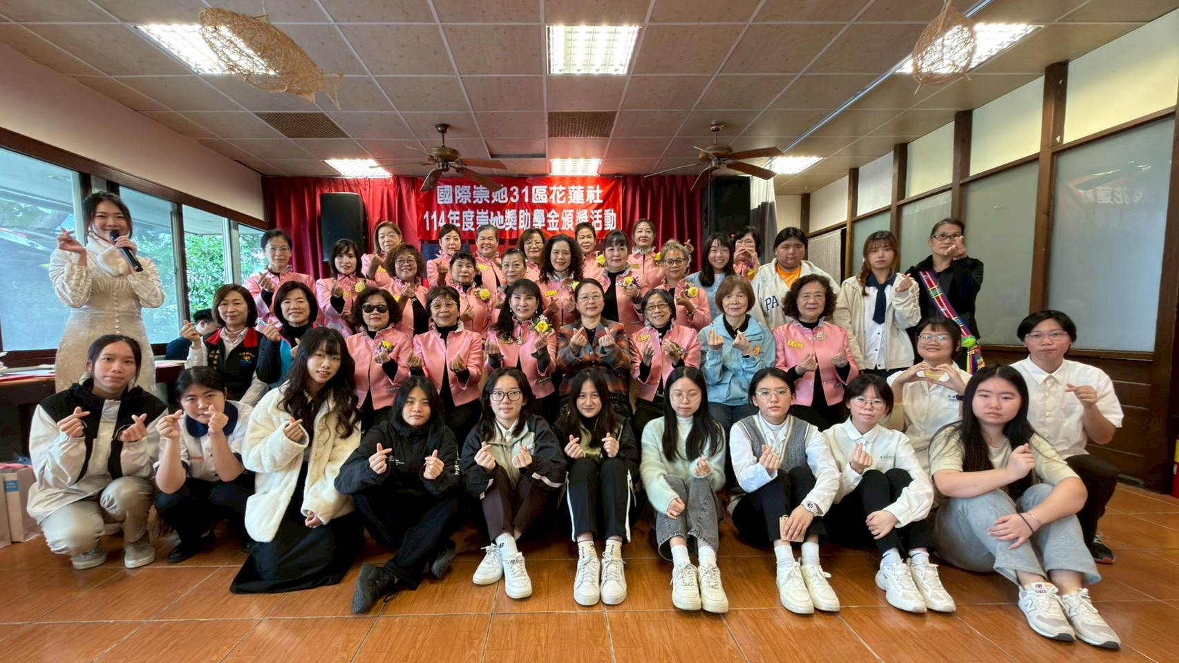 2026以愛扶持追夢路　崇她花蓮社頒發獎助學金　助十九位女學子就學