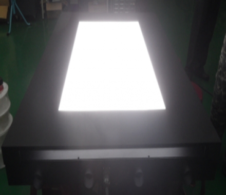 客製化 57”1520x970mm LED背光燈箱