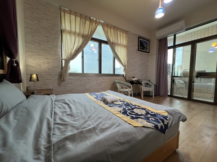 Room 2541 台南市區，近南紡夢時代，雙人套房，9坪(約27m2)